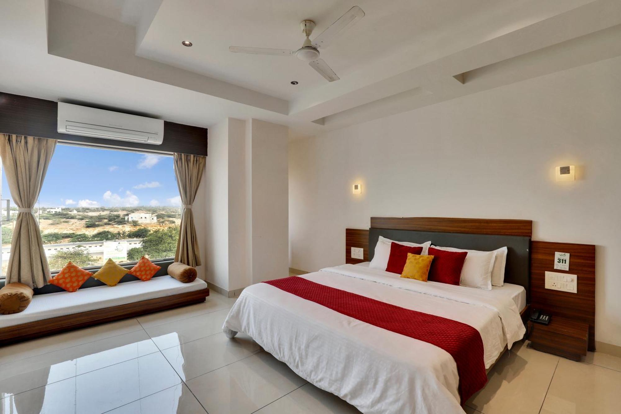 Goverdhan Greens Resort Dwarka L Hotels In Dwarka Exterior foto